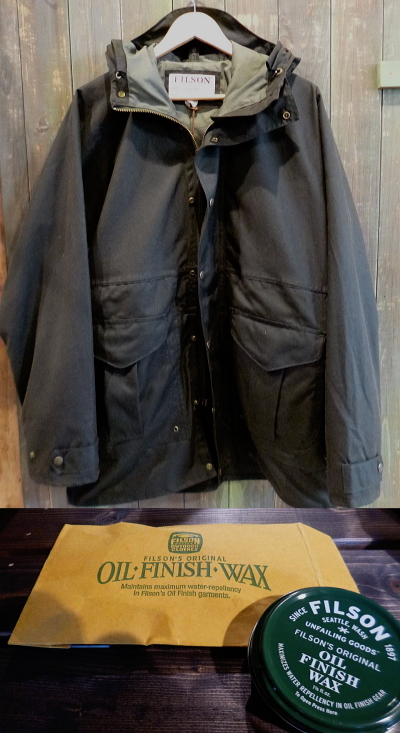 FILSON All-Season Rain Coat